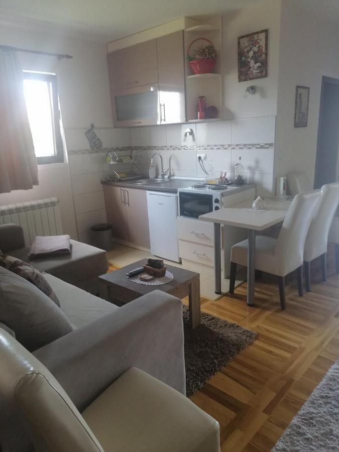 Apartmani Tarsko Sunce Kaludjerske Bare Bagian luar foto