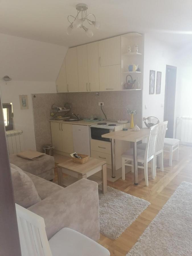 Apartmani Tarsko Sunce Kaludjerske Bare Bagian luar foto