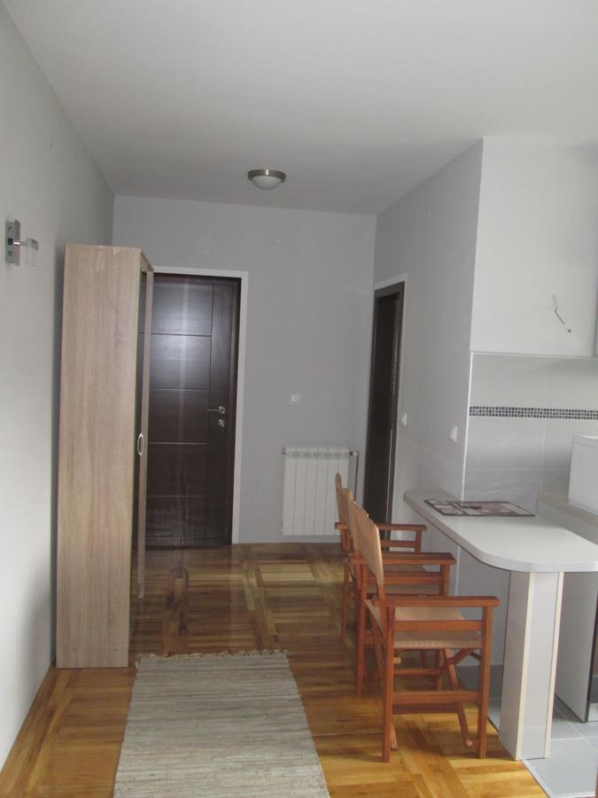 Apartmani Tarsko Sunce Kaludjerske Bare Bagian luar foto