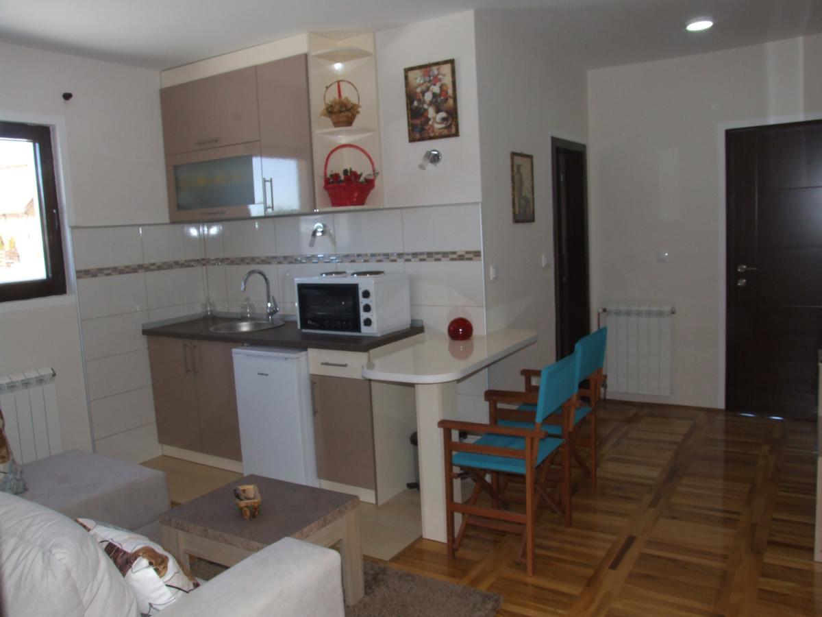 Apartmani Tarsko Sunce Kaludjerske Bare Bagian luar foto